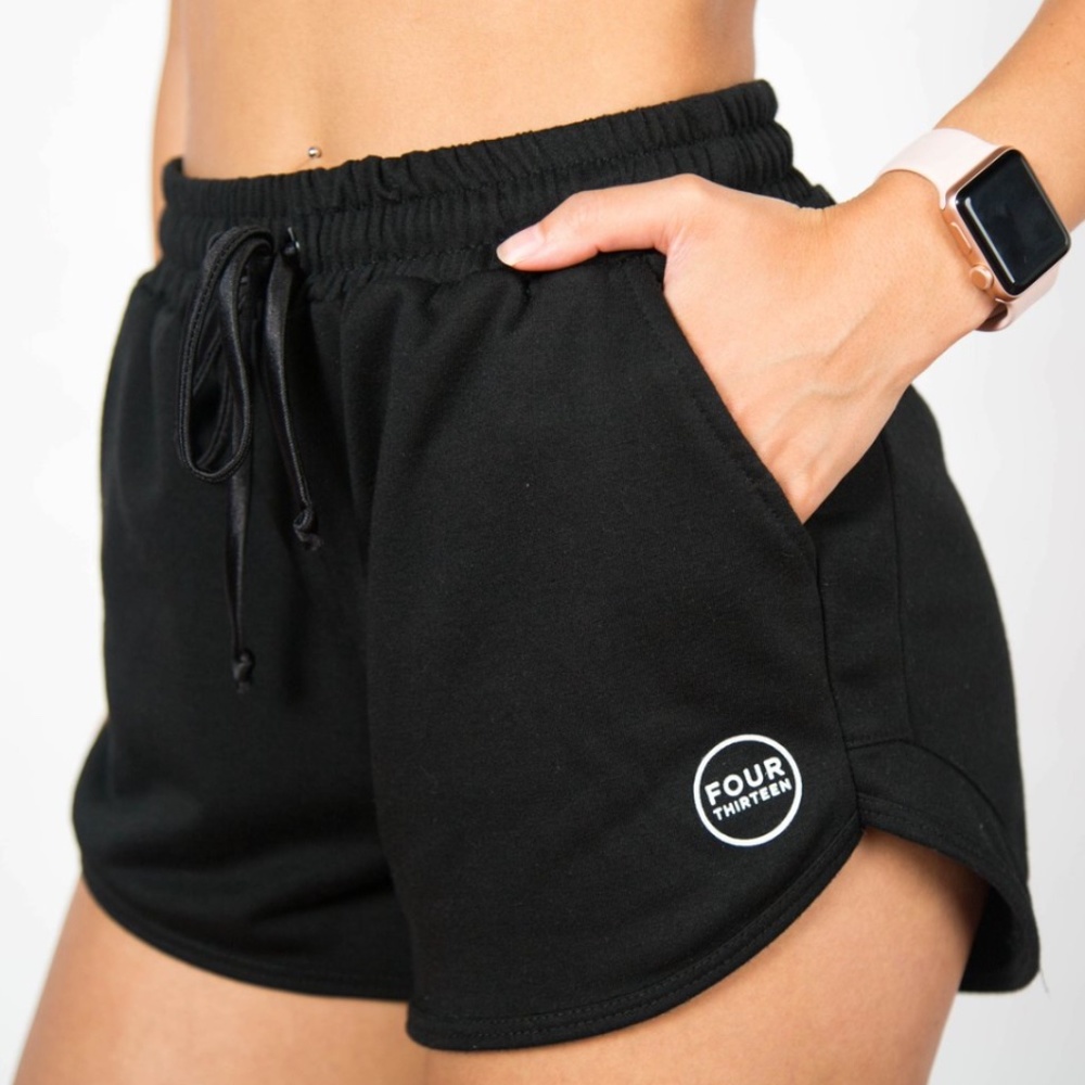 Four Thirteen Comfort Fit Shorts Size Small
